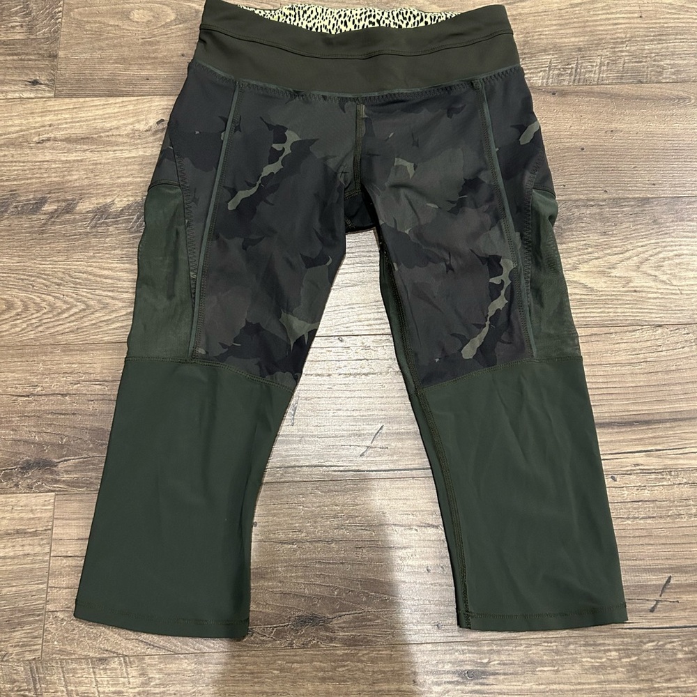 LIKE NEW! Lululemon Leggings